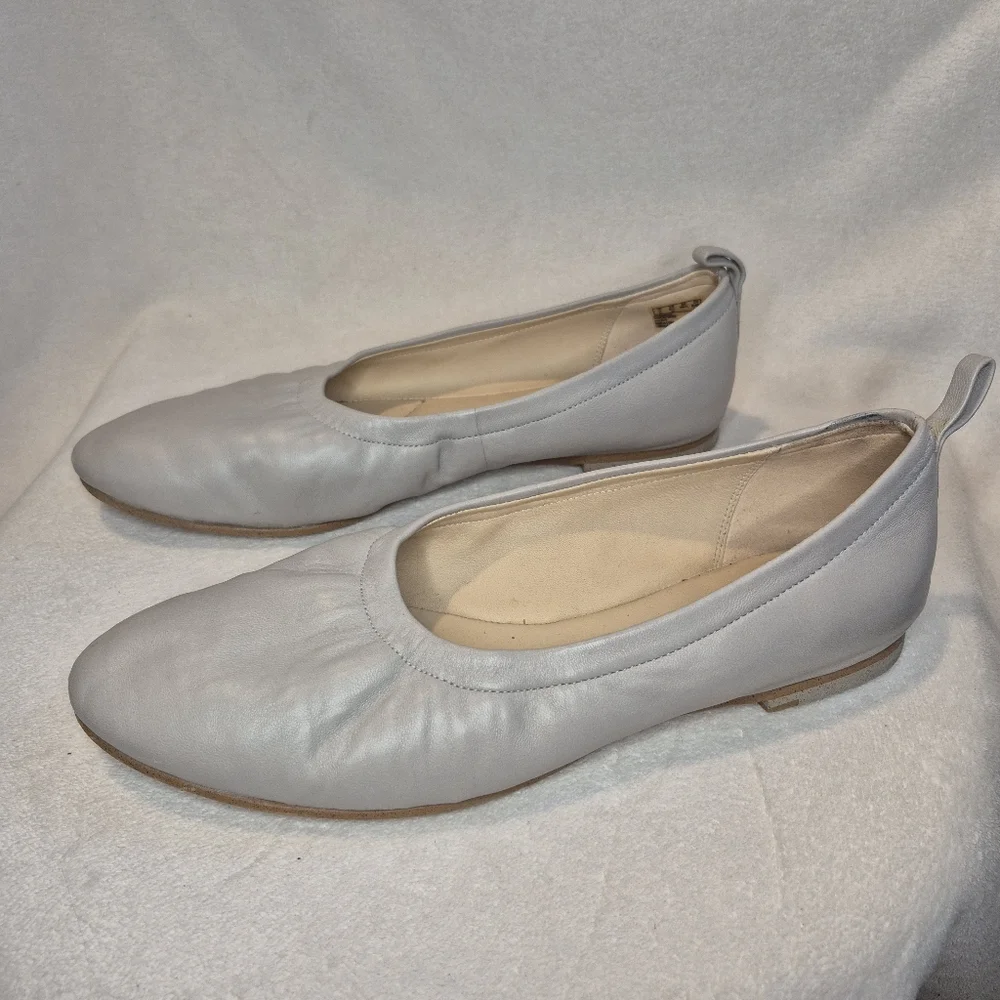 Clarks Grace Mia Ballet Flat - SIZE 8.5 Grey Leather Minimalist